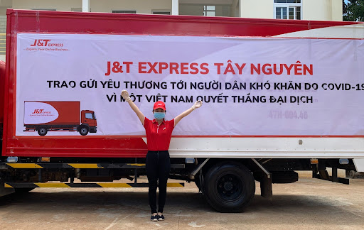 Tấm lòng và nghĩa cử cao đẹp của nhân viên J&T Express