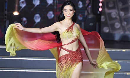 Top 10 Hoa hậu Thể thao diễn đầm dạ hội cut