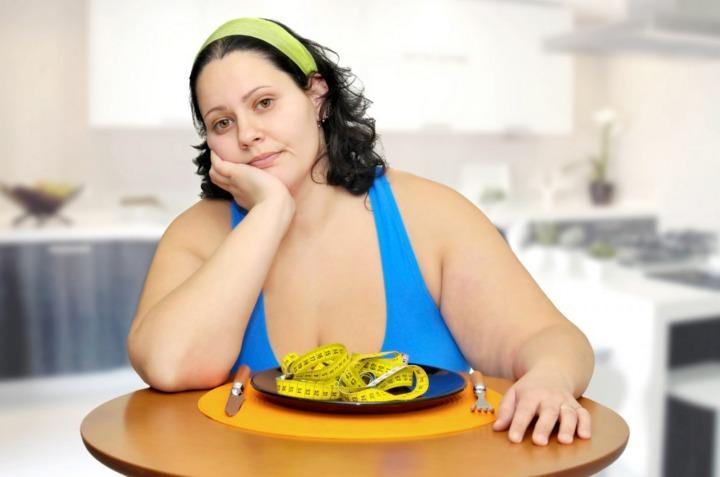 Trào lưu nhịn bữa tối để giảm cân, có an toàn?