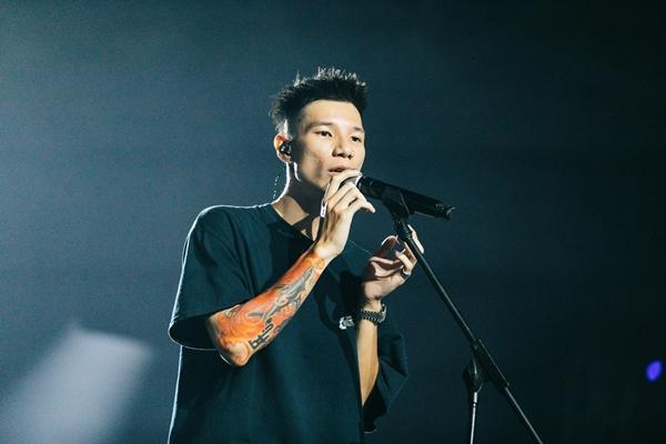 Tài và tật của MCK rapper gây bão với câu nói ai sợ thì đi về